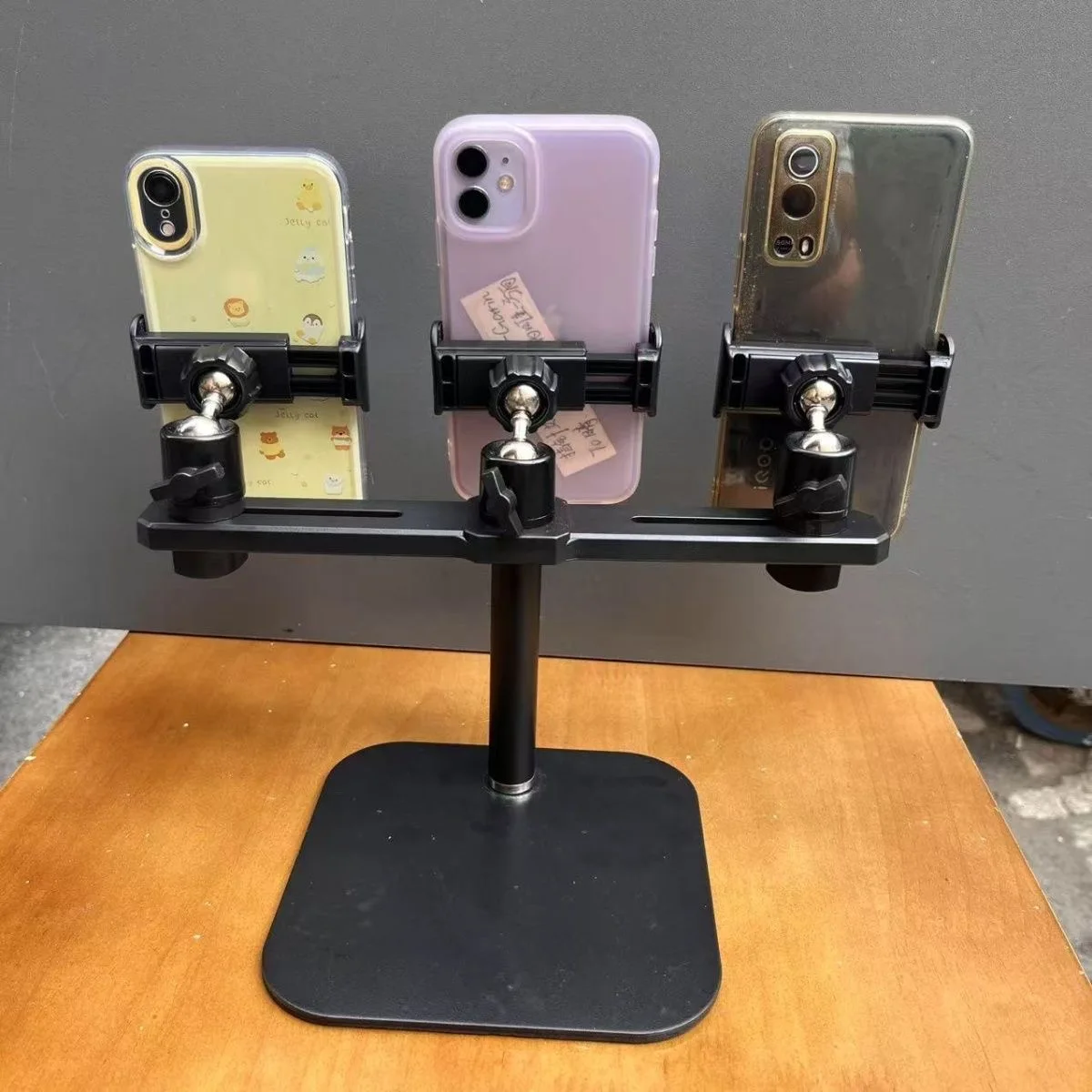 Multi camera lifting and multifunctional live streaming desktop mobile phone stand shooting metal adjustment telescopic
Multi camera lifting and multifunctional live streaming desktop mobile phone stand shooting metal adjustment telescopic