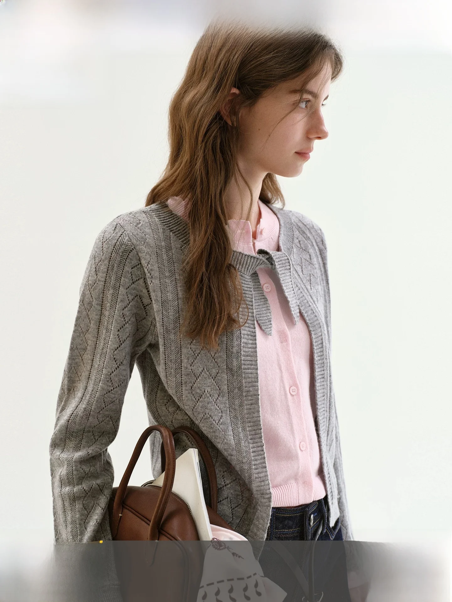 Fano Knitted Cardigan with Rabbit Ears Color Block Design Spring 2026 New Style Commute Simple round Neck Nylon Women's Top
Fano Knitted Cardigan with Rabbit Ears Color Block Design Spring 2026 New Style Commute Simple round Neck Nylon Women's Top