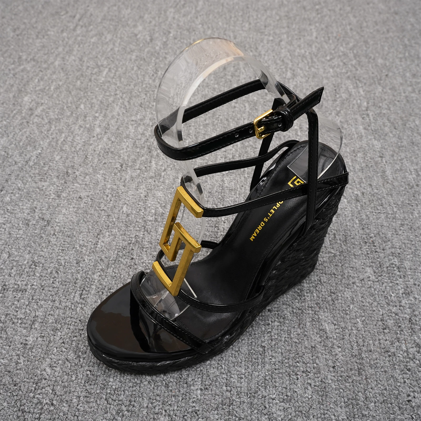 Summer Fashion Roman Women's Shoe Brand Designer Women's Shoes High Quality Handmade Sexy Party Sandals Wedding Shoes
Summer Fashion Roman Women's Shoe Brand Designer Women's Shoes High Quality Handmade Sexy Party Sandals Wedding Shoes