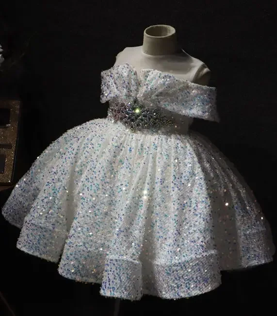 White luxurious Girl Party Dresses Elegant Beadings Crystal Fluffy Girl Princess Dress Lush Children Birthday Wedding Dress Girl
White luxurious Girl Party Dresses Elegant Beadings Crystal Fluffy Girl Princess Dress Lush Children Birthday Wedding Dress Girl