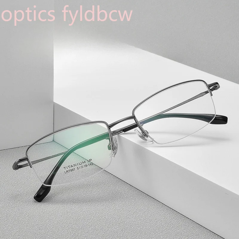 51-18-142 Simple and Versatile Glasses Frame Ultra-light Versatile Pure Titanium Frame Astigmatism Customization -1 -2 -3 +3 +4
51-18-142 Simple and Versatile Glasses Frame Ultra-light Versatile Pure Titanium Frame Astigmatism Customization -1 -2 -3 +3 +4