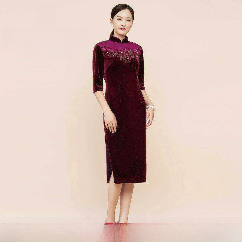 Tao Yumei Mid-Length Velvet Qipao with Elastic Sves And Embroidered Chest Patch Retro Sle Daily Wear Low Slit
Tao Yumei Mid-Length Velvet Qipao with Elastic Sves And Embroidered Chest Patch Retro Sle Daily Wear Low Slit
