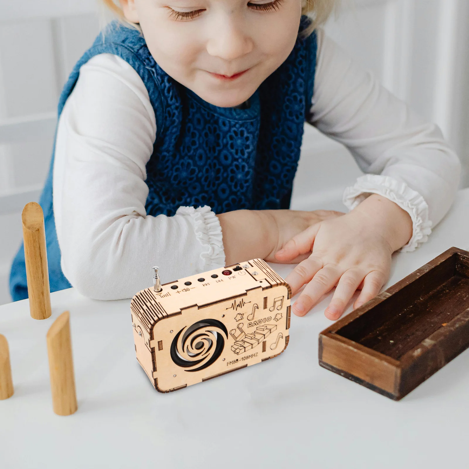1pcs Children's Experiment Toy Educational Science Kits Electronics Kit for Kids Wood Puzzle STEM Project Building Toys
1pcs Children's Experiment Toy Educational Science Kits Electronics Kit for Kids Wood Puzzle STEM Project Building Toys