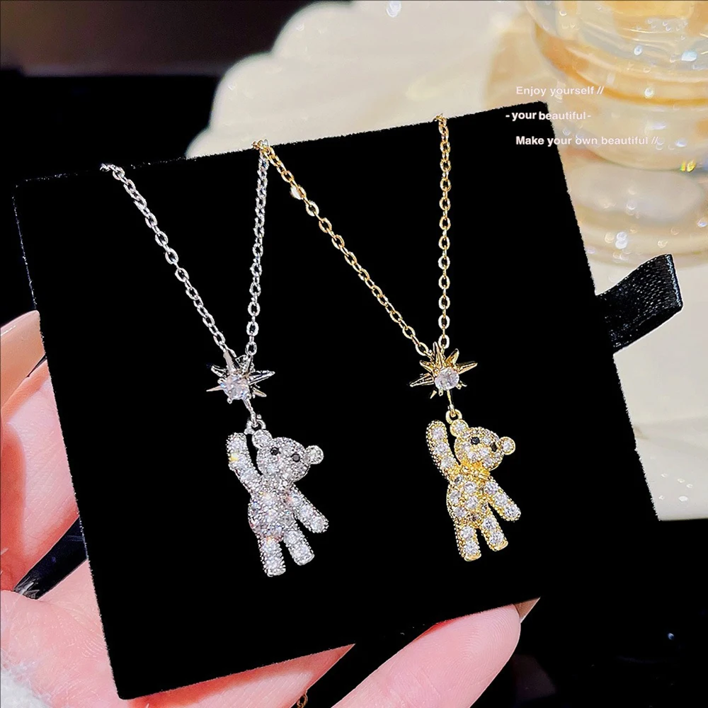 Light Luxury Flash Bear Pendant ins Style Hip Hop Necklace Women's Advanced Sense Simple New Collarbone Chain Jewelry
Light Luxury Flash Bear Pendant ins Style Hip Hop Necklace Women's Advanced Sense Simple New Collarbone Chain Jewelry