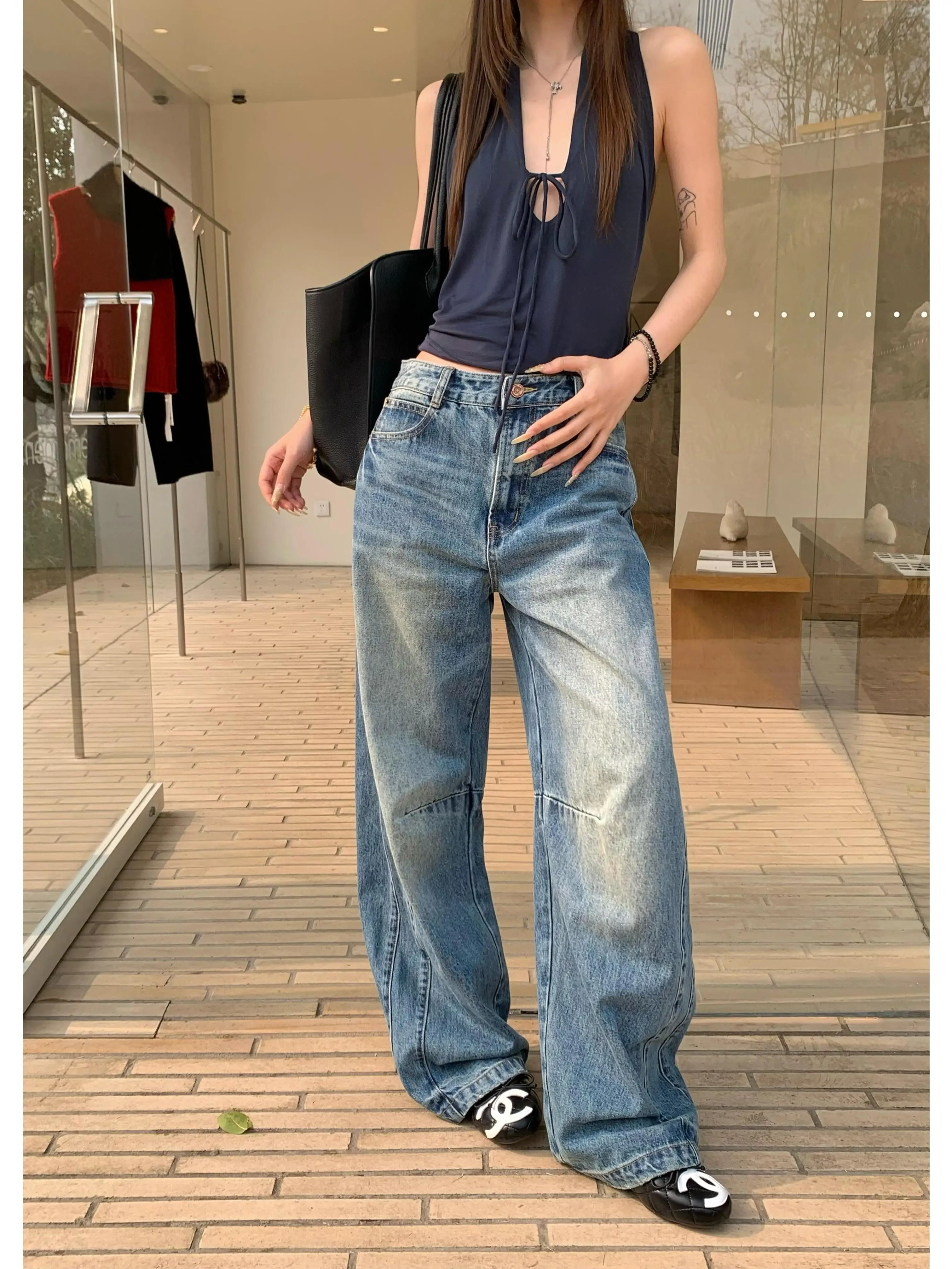Retro Wide Leg Loose Jeans Women's Summer High Waist Floor Length Color Block Long Trousers Fashionable Knife Denim
Retro Wide Leg Loose Jeans Women's Summer High Waist Floor Length Color Block Long Trousers Fashionable Knife Denim