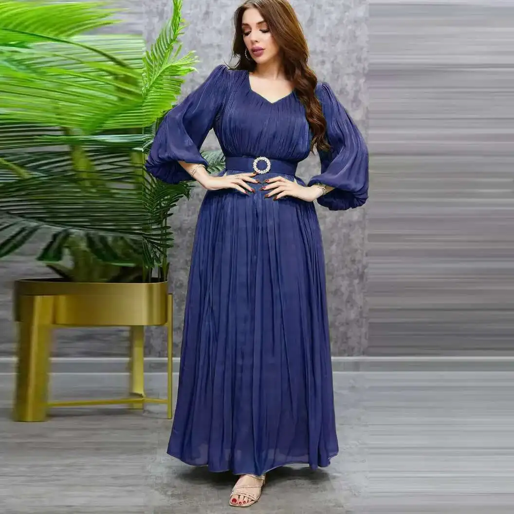 Mq047 Women's Fashion Muslim Shiny Silk Satin Dress with Metal Belt Dubai Robe Robe Abaya Ramadan Dubai Luxury Islam Elegant
Mq047 Women's Fashion Muslim Shiny Silk Satin Dress with Metal Belt Dubai Robe Robe Abaya Ramadan Dubai Luxury Islam Elegant