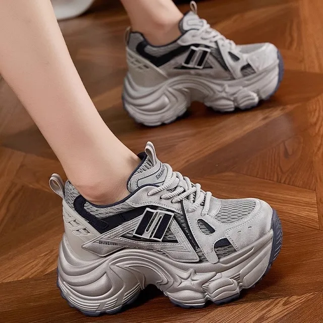 Casual Leather Thick Bottom Dad Shoes for Women New Style Versatile Shoes Comfortable Sports Shoes Breathable Mesh Inner Sole
Casual Leather Thick Bottom Dad Shoes for Women New Style Versatile Shoes Comfortable Sports Shoes Breathable Mesh Inner Sole