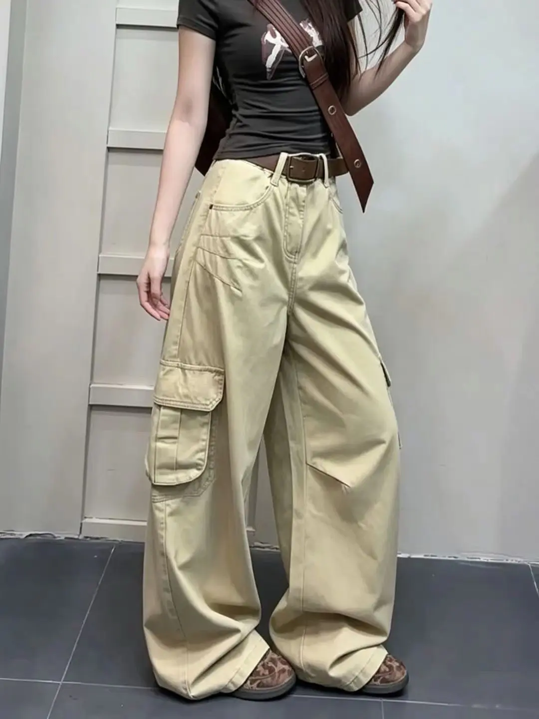 American Retro Khaki Women Jeans High Waist Loose Slim Woman Jeans Fashion Street Solid Color New Cargo Pants Female Chicly
American Retro Khaki Women Jeans High Waist Loose Slim Woman Jeans Fashion Street Solid Color New Cargo Pants Female Chicly