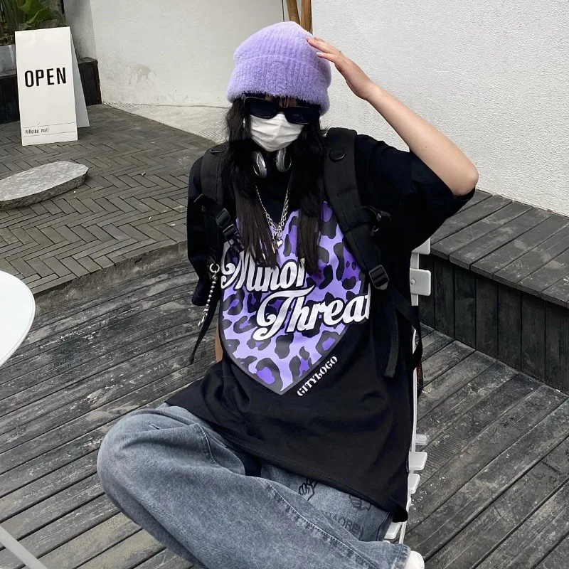 Purple Leopard Print T-shirt for Men and Women Pure Cotton Summer Fashion Trend Casual Comfy Couple Short Sleeve Top Harajuku
Purple Leopard Print T-shirt for Men and Women Pure Cotton Summer Fashion Trend Casual Comfy Couple Short Sleeve Top Harajuku
