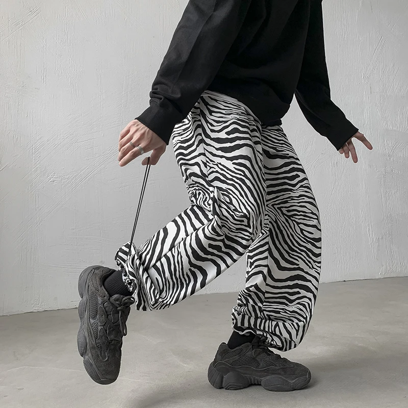 Men Hip Hop Zebra Cargo Pants Joggers Sweatpants Overalls Men Punk Japanese Harajuku Streetwear Harem Pants Punk Trousers
Men Hip Hop Zebra Cargo Pants Joggers Sweatpants Overalls Men Punk Japanese Harajuku Streetwear Harem Pants Punk Trousers