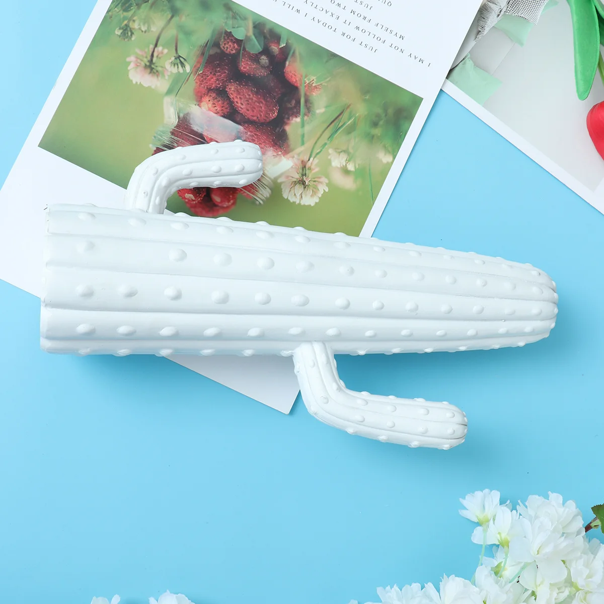 Nordic Style Resin Cactus Decoration Synthetic Resin Elegant Table Desktop Artificial Plant Ornament Cactus Decoration
Nordic Style Resin Cactus Decoration Synthetic Resin Elegant Table Desktop Artificial Plant Ornament Cactus Decoration