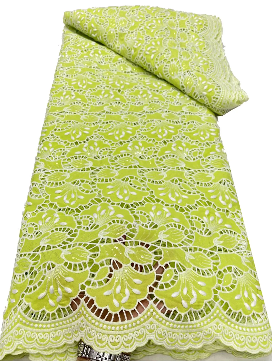 (5yards/pc) Lemon green Nigerian party lace 2024 soft African chiffon lace fabric with sequins embroidery for dress WDP001
(5yards/pc) Lemon green Nigerian party lace 2024 soft African chiffon lace fabric with sequins embroidery for dress WDP001