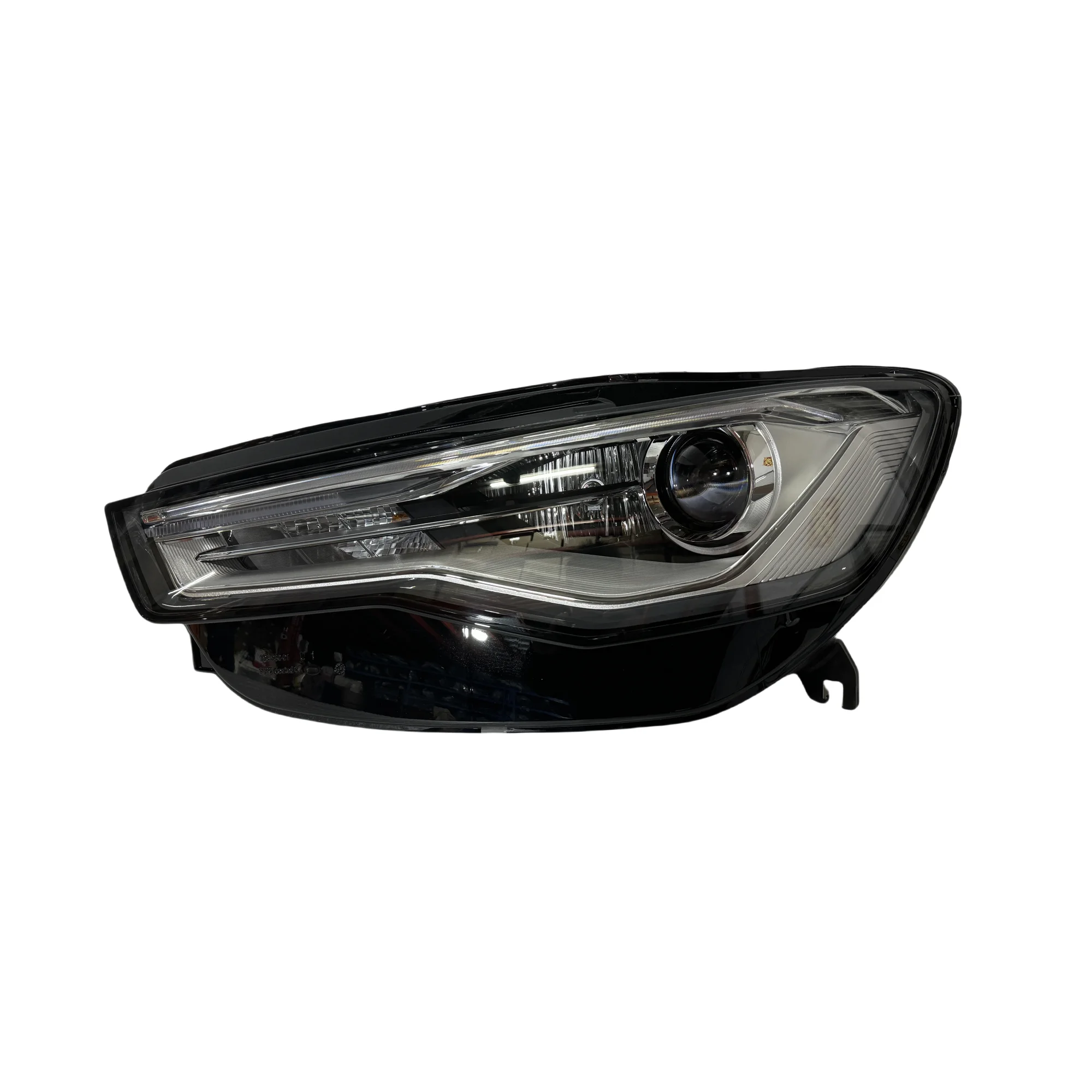 Fit For Audi A6 Headlight 2015-2018 Audi A6 C7 Headlight Audi A6 Xenon Headlamp European Version Car Accessories Plug And Play
Fit For Audi A6 Headlight 2015-2018 Audi A6 C7 Headlight Audi A6 Xenon Headlamp European Version Car Accessories Plug And Play