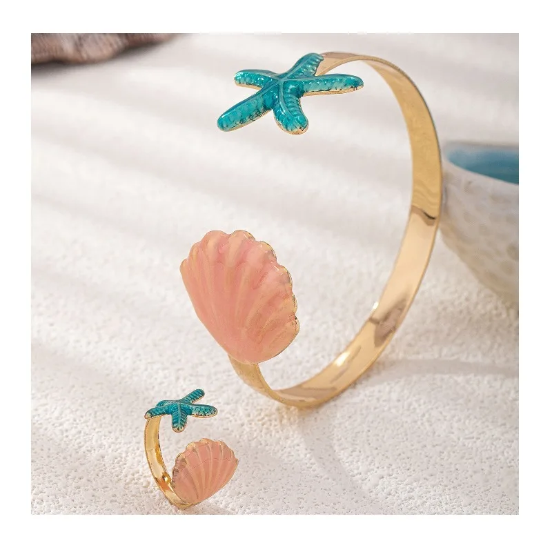 Summer New Niche Dripping Oil Starfish Shell Bracelet Ring Set Is Suitable for Women's Daily Vacation Wear
Summer New Niche Dripping Oil Starfish Shell Bracelet Ring Set Is Suitable for Women's Daily Vacation Wear