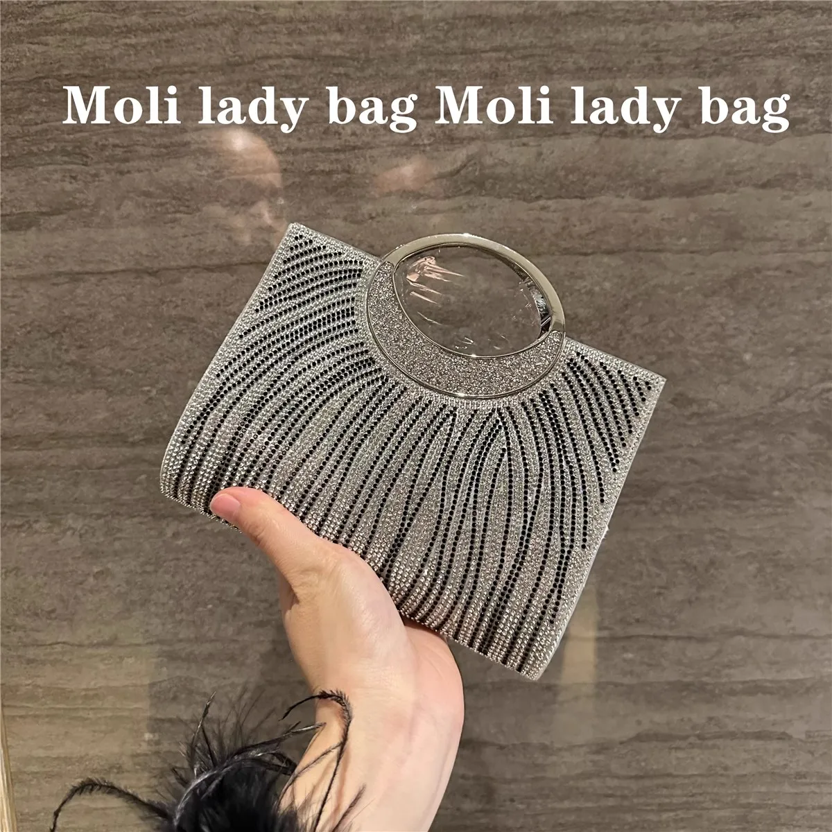 Metal Ring Handheld Women Handbag Glitter Rhinestones Diamond Cutch Purse For Wedding Party Luxury Evening Bag Crossbody Bag
Metal Ring Handheld Women Handbag Glitter Rhinestones Diamond Cutch Purse For Wedding Party Luxury Evening Bag Crossbody Bag
