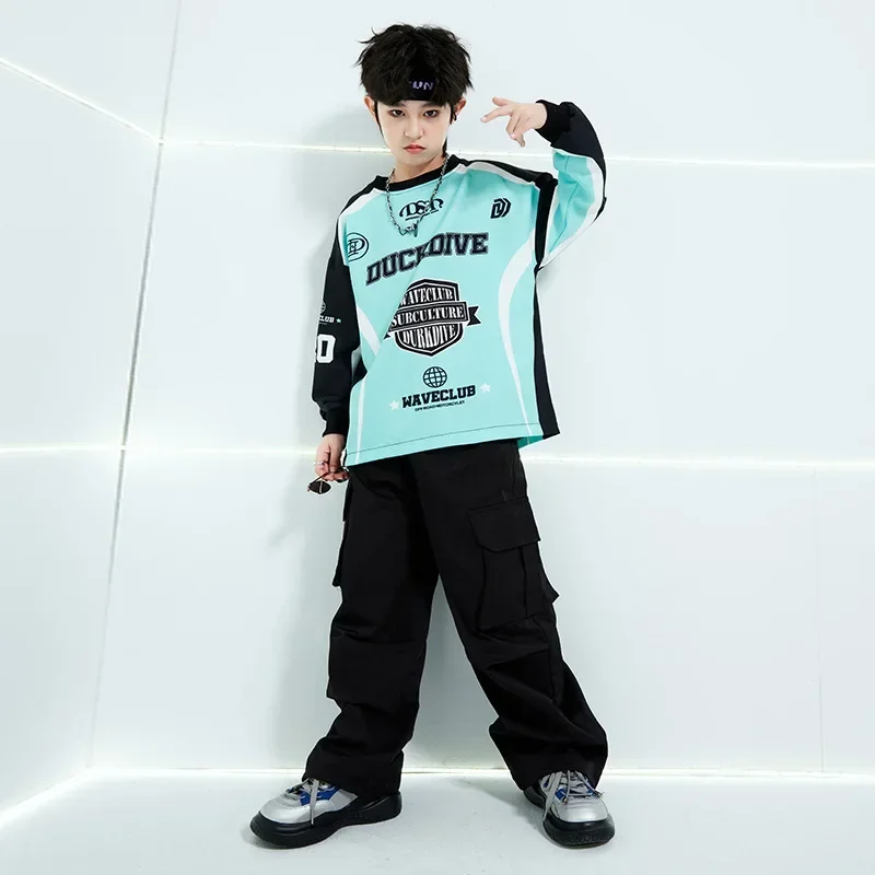 New Boys Jazz Dance Performance Costumes Letter Print Patchwork Top Casual Cargo Pants Set Streetwear Hip Hop Dance Rave Clothes
New Boys Jazz Dance Performance Costumes Letter Print Patchwork Top Casual Cargo Pants Set Streetwear Hip Hop Dance Rave Clothes