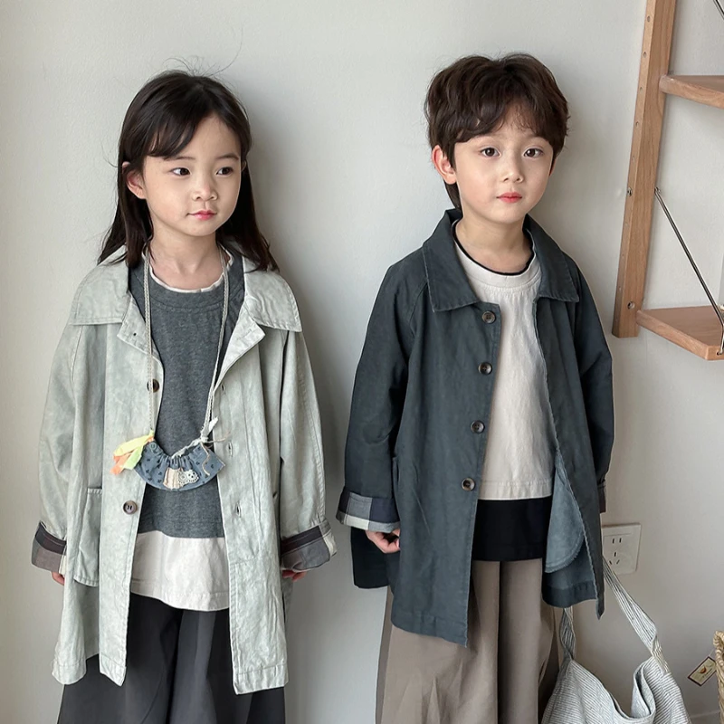 2025 Children's Spring New Clear Color Coat Windbreaker for Boys and Girls Baby Forest Grid Long Coat
2025 Children's Spring New Clear Color Coat Windbreaker for Boys and Girls Baby Forest Grid Long Coat