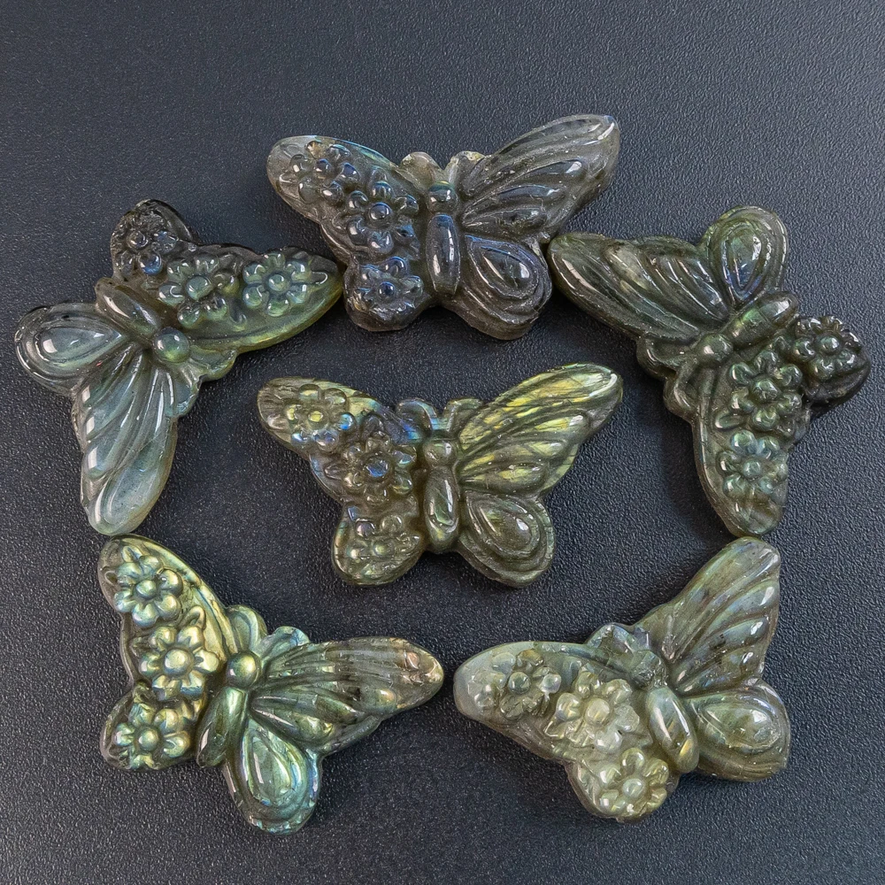 1Pcs DIY Gemstone Pendant Natural Labradorite Yellow Blue Flash Carved Butterfly Shape Semi-Precious Stone Blank 20X33X8MM
1Pcs DIY Gemstone Pendant Natural Labradorite Yellow Blue Flash Carved Butterfly Shape Semi-Precious Stone Blank 20X33X8MM