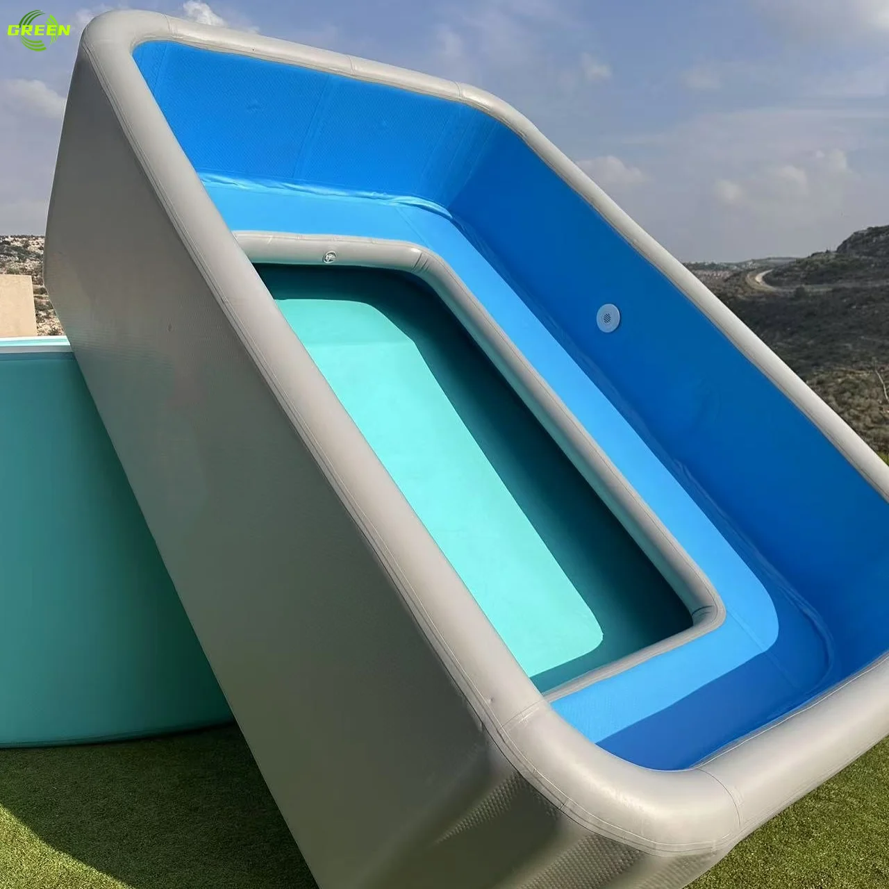 Inflatable Pool with Seat
Inflatable Pool with Seat