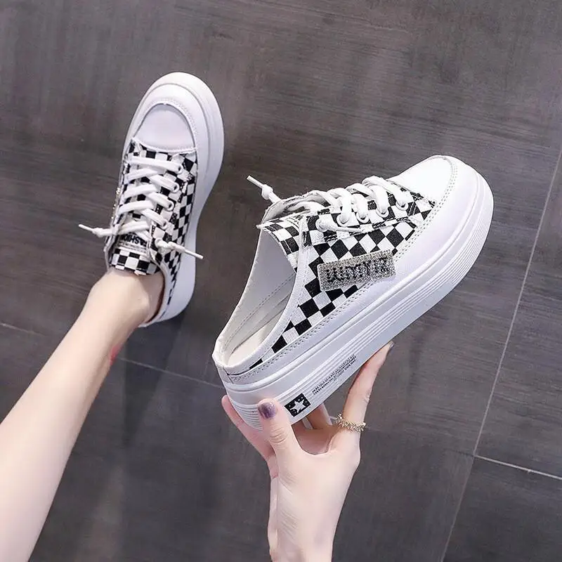 Kawaii повседневный комплект пальто, модная детская одежда, женские тапочки, весна 2024, новые универсальные тонкие дышащие сетчатые туфли, сандалии
Kawaii повседневный комплект пальто, модная детская одежда, женские тапочки, весна 2024, новые универсальные тонкие дышащие сетчатые туфли, сандалии