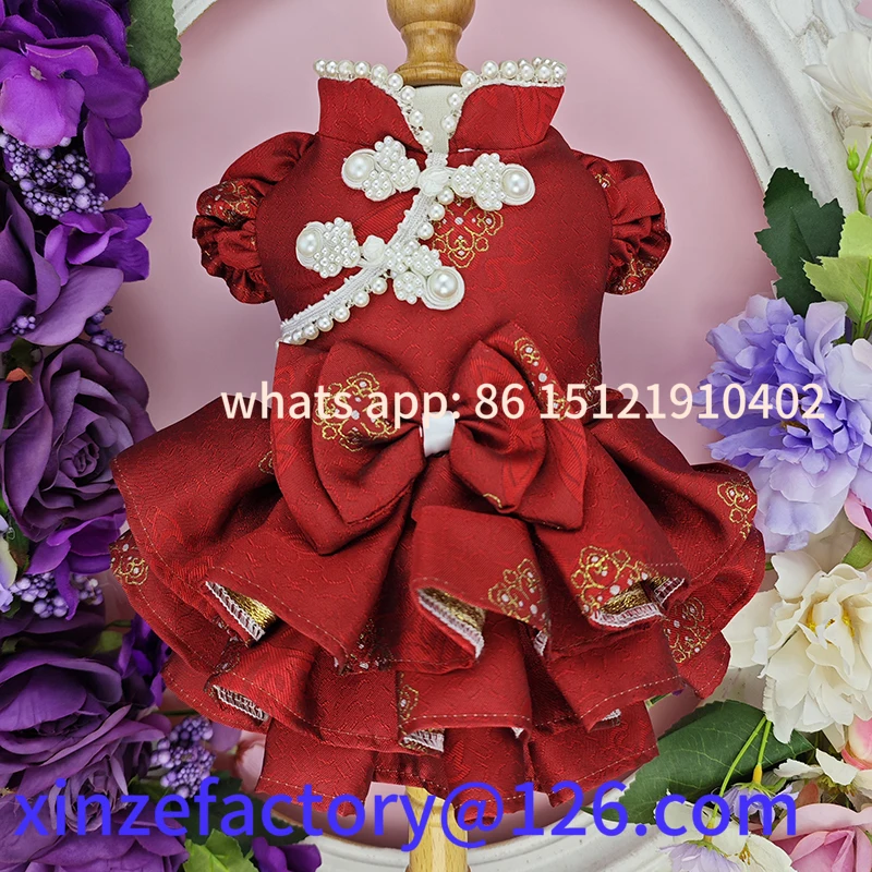 Customizable burgundy pet cheongsam teddy bear pony festive clothes small dog wedding New Year's clothing
Customizable burgundy pet cheongsam teddy bear pony festive clothes small dog wedding New Year's clothing