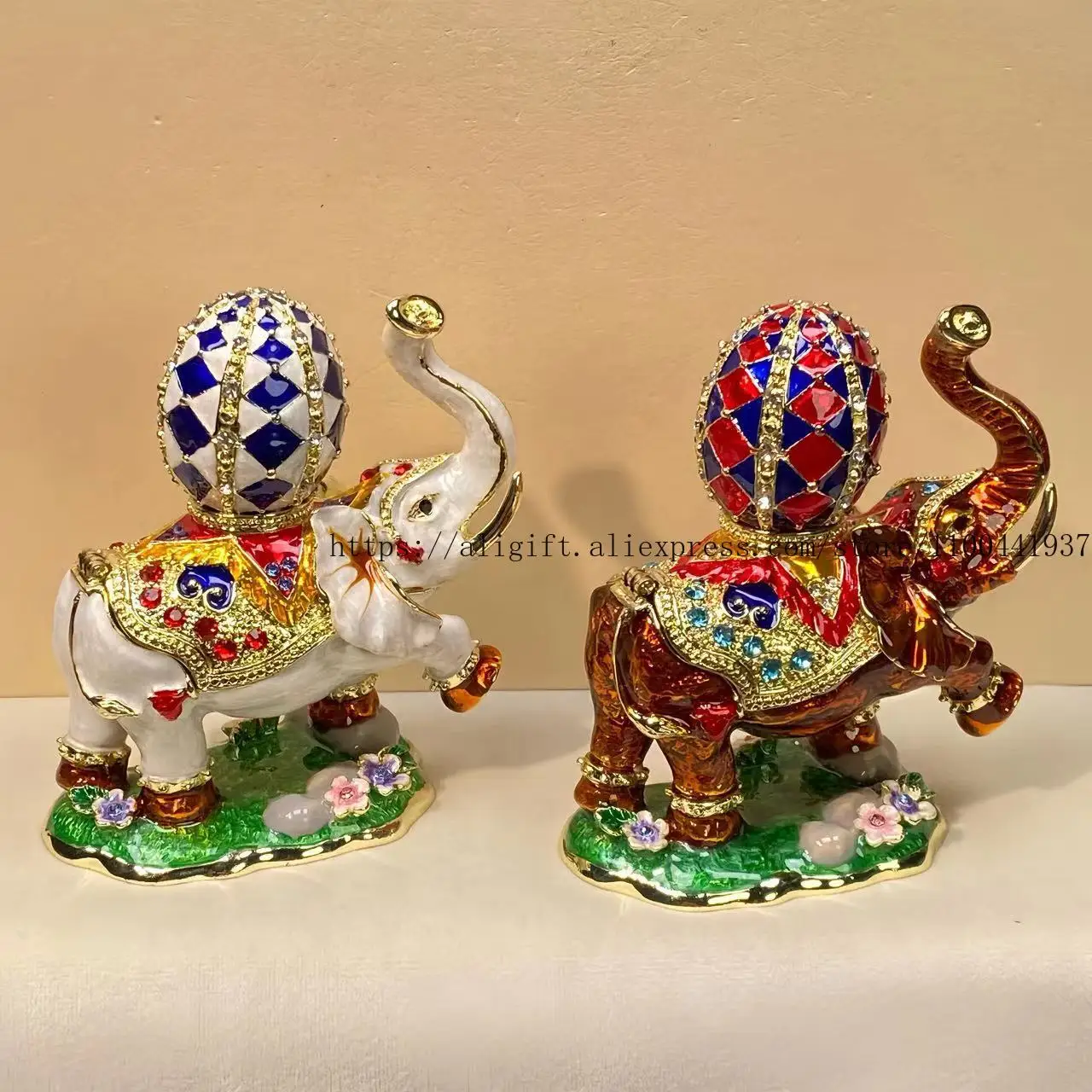 Lucky Elephant Enamel Decor Alloy Cloisonné Craft Grand Opening Business Fortune Home Ornament Handmade Resin Metal Jewelry Box
Lucky Elephant Enamel Decor Alloy Cloisonné Craft Grand Opening Business Fortune Home Ornament Handmade Resin Metal Jewelry Box