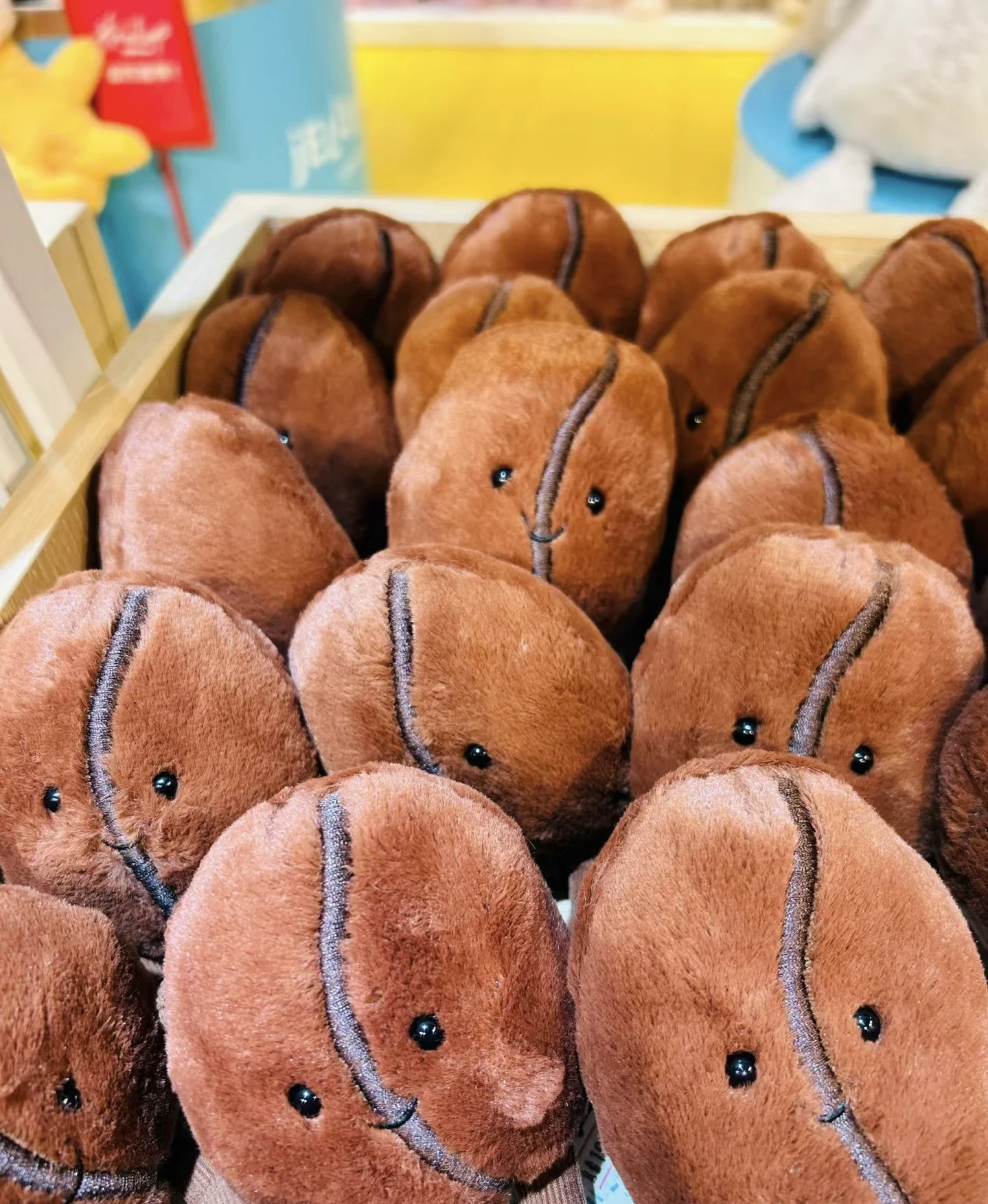 Brown Coffee Bean Simulated Food Plush Doll Pillow with Foot Soft Stuffed Sofa Decorative Cushion for Bedroom
Brown Coffee Bean Simulated Food Plush Doll Pillow with Foot Soft Stuffed Sofa Decorative Cushion for Bedroom