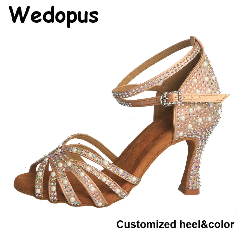 Wedopus/женские вечерние танцевальные туфли, атласные блестящие стразы, сандалии для латинских свадьбы с мягкой подошвой, женские танцевальные туфли для сальсы, каблук 9 см
Wedopus/женские вечерние танцевальные туфли, атласные блестящие стразы, сандалии для латинских свадьбы с мягкой подошвой, женские танцевальные туфли для сальсы, каблук 9 см