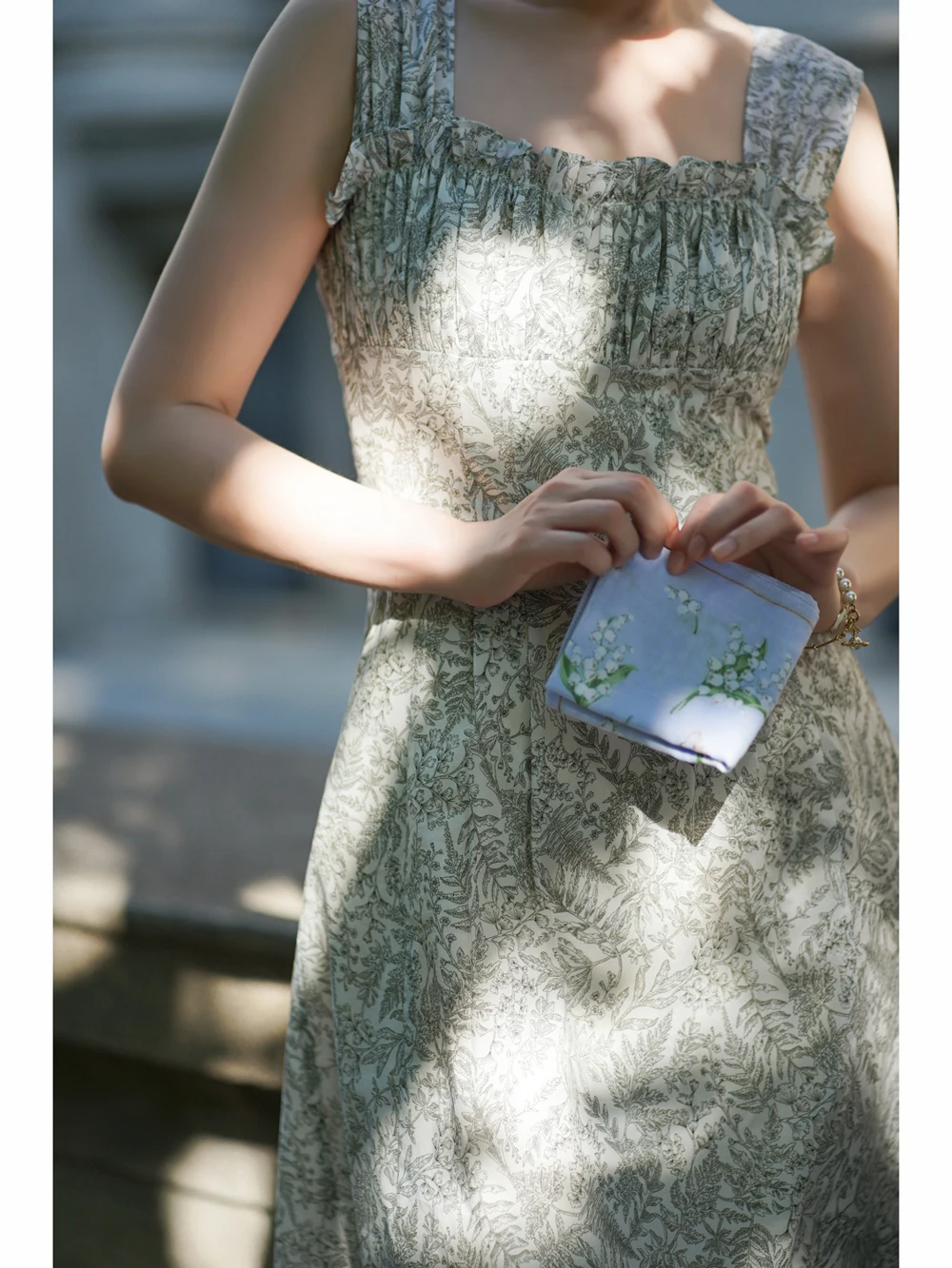 Miaou Boutique High-Waisted Floral Print Cotton Gauze Wide Strap ape Dr Vintage Sle Midi Skirt without Sve X-Form
Miaou Boutique High-Waisted Floral Print Cotton Gauze Wide Strap ape Dr Vintage Sle Midi Skirt without Sve X-Form