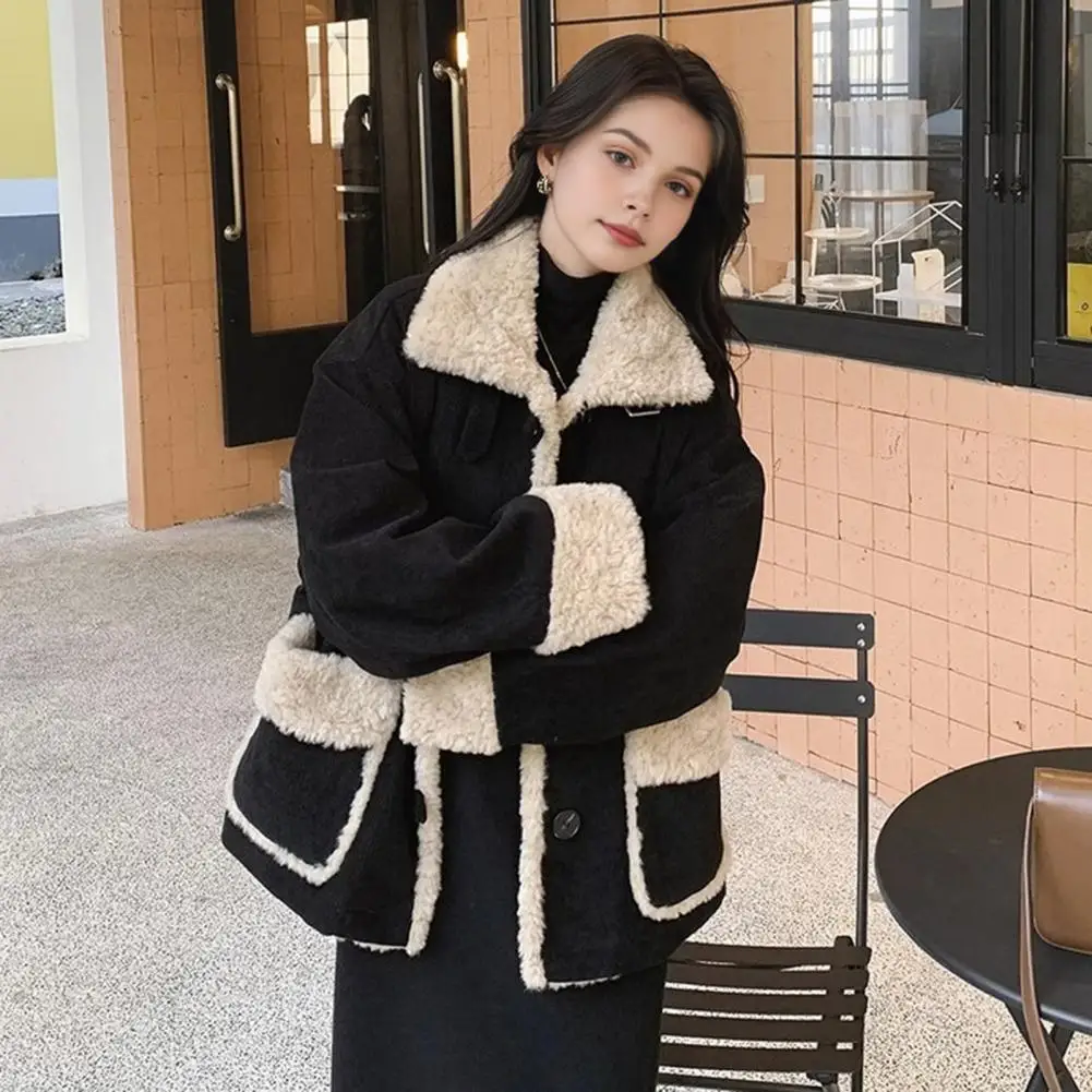Women's Winter Jacket Vintage Wool Contrast Color Thickened Plush Coat High Neck Single Breasted Coat
Women's Winter Jacket Vintage Wool Contrast Color Thickened Plush Coat High Neck Single Breasted Coat