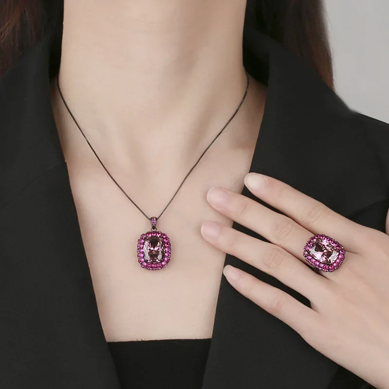 Exquisite Adjustable Ring Pendant Necklace Dazzling in Blue Pink High Carbon Drill Trendy Fashion Vintage Jewelry for Women Gift
Exquisite Adjustable Ring Pendant Necklace Dazzling in Blue Pink High Carbon Drill Trendy Fashion Vintage Jewelry for Women Gift