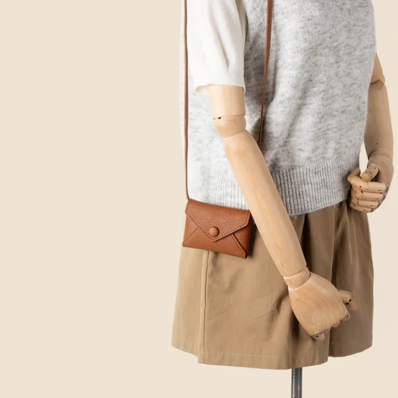 Mini New Fashion Mini Neck Square Bag Suede Retro Envelope Bag Niche Pu Shoulder Bag Girls Senior Sense
Mini New Fashion Mini Neck Square Bag Suede Retro Envelope Bag Niche Pu Shoulder Bag Girls Senior Sense