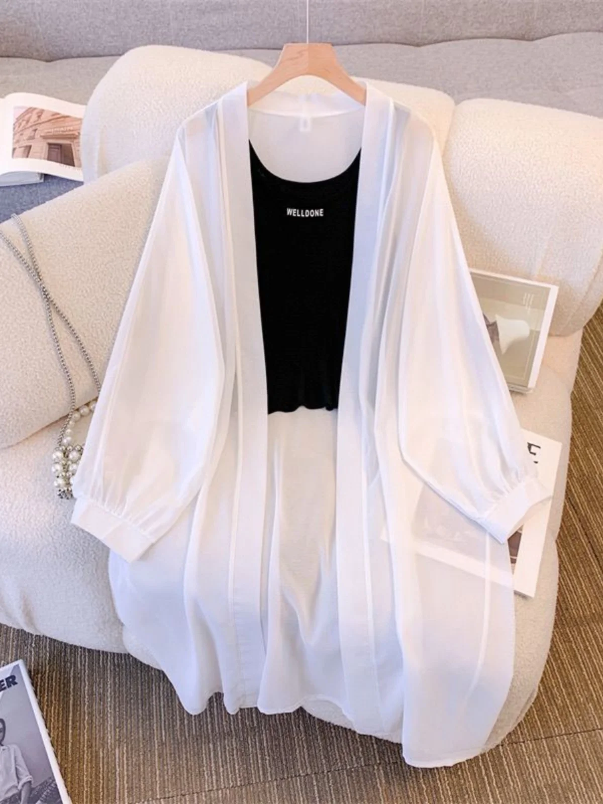 Women's Long Lightweight Sun Protection Shirt Shawl Collar Chiffon Loose Fit Summer New Style V-Neck Open Cardigan Ice Silk O...
Women's Long Lightweight Sun Protection Shirt Shawl Collar Chiffon Loose Fit Summer New Style V-Neck Open Cardigan Ice Silk O...