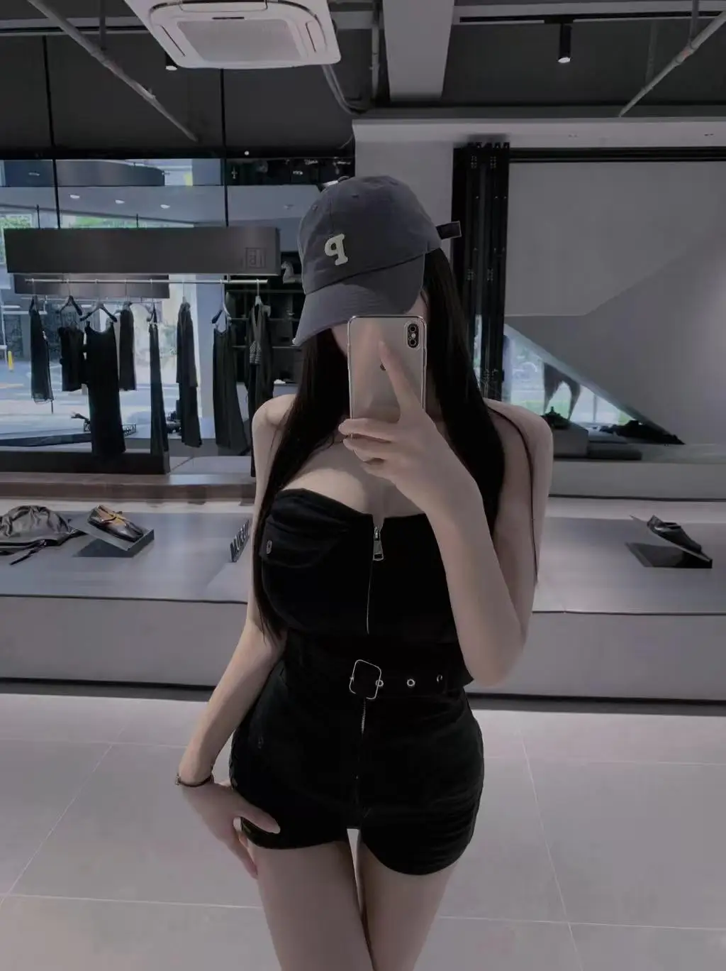 American Style Hot Girl Set Women Summer Pure Desire Design Outerwear Black Tube Top Slimming Shorts One Whole Set Fashionable
American Style Hot Girl Set Women Summer Pure Desire Design Outerwear Black Tube Top Slimming Shorts One Whole Set Fashionable