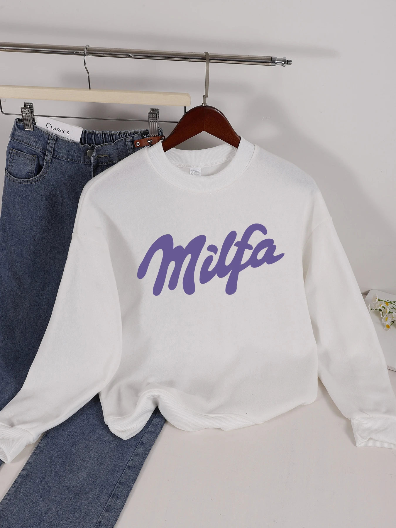 Milfa фиолетовые женские толстовки с буквенным принтом, флисовые повседневные пуловеры в стиле хип-хоп, одежда с круглым вырезом, осенняя модная спортивная одежда
Milfa фиолетовые женские толстовки с буквенным принтом, флисовые повседневные пуловеры в стиле хип-хоп, одежда с круглым вырезом, осенняя модная спортивная одежда