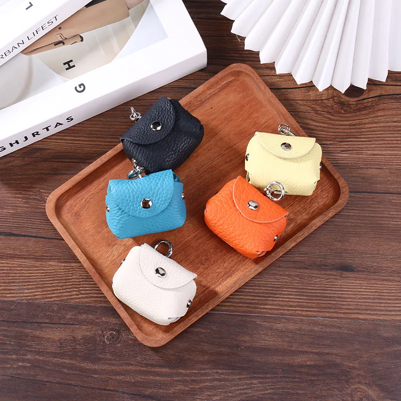 Women Soft Genuine Cowhide Leather Bluetooth Earphone Holder Real Leather Coin Key Storage Bag
Women Soft Genuine Cowhide Leather Bluetooth Earphone Holder Real Leather Coin Key Storage Bag