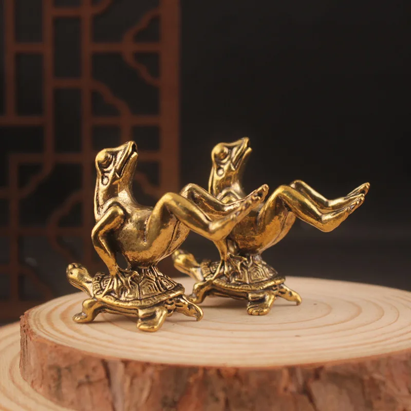 Vintage Brass Antique Micro-carved Turtle Frog Home Desktop Ornament Creative Tea Pet Incense Holder Old Copperware
Vintage Brass Antique Micro-carved Turtle Frog Home Desktop Ornament Creative Tea Pet Incense Holder Old Copperware