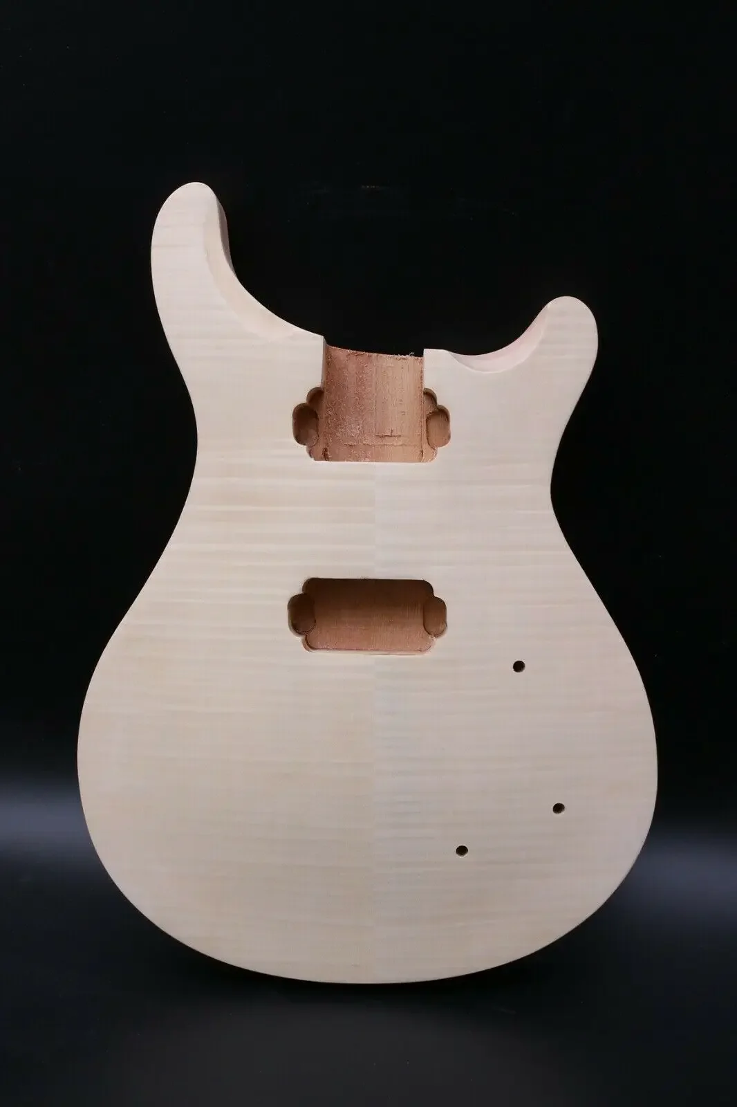 Unfinished Electric Guitar Body Flame Maple Wood Veneer Set In Style Back Drilled High Quality Guitar Replacement DIY Project
Unfinished Electric Guitar Body Flame Maple Wood Veneer Set In Style Back Drilled High Quality Guitar Replacement DIY Project