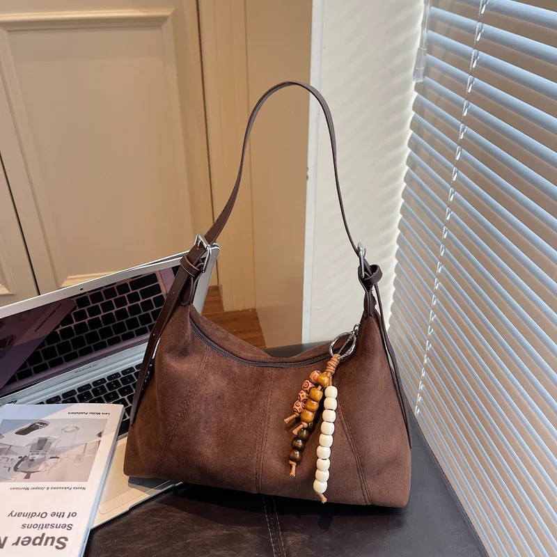 2025 Vintage Underarm Bag for Women Early Fall Shoulder Purse Minimalist Crossbody Bag with Retro Elegance
2025 Vintage Underarm Bag for Women Early Fall Shoulder Purse Minimalist Crossbody Bag with Retro Elegance