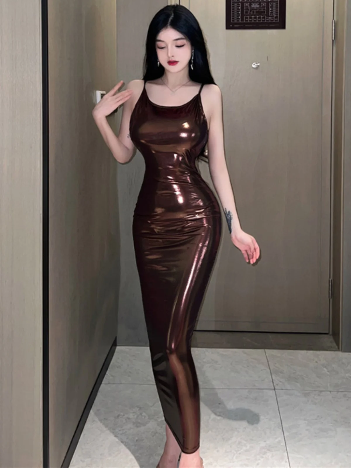 Ele Bal Long Dr Бальное платье на бретельках Slim Fit Bodycon Dr Высокая талия Французский Sle Летняя полиэфирная ткань U-Ne...
Ele Bal Long Dr Бальное платье на бретельках Slim Fit Bodycon Dr Высокая талия Французский Sle Летняя полиэфирная ткань U-Ne...