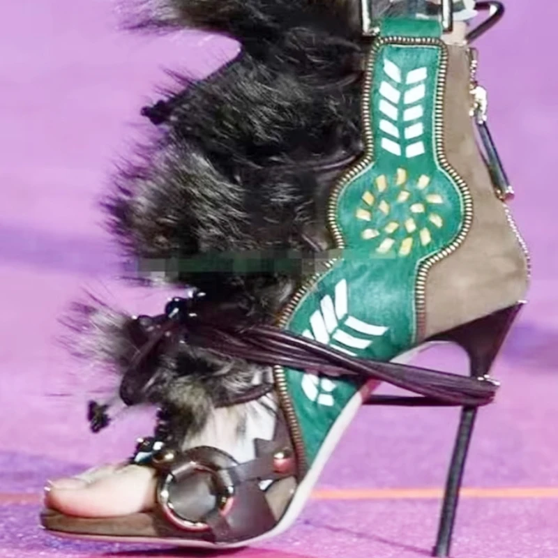 Ботильоны-гладиаторы на меху с открытым носком и мехом спереди, женская обувь на тонком каблуке с металлическим перекрестным ремешком и завязкой
Ботильоны-гладиаторы на меху с открытым носком и мехом спереди, женская обувь на тонком каблуке с металлическим перекрестным ремешком и завязкой