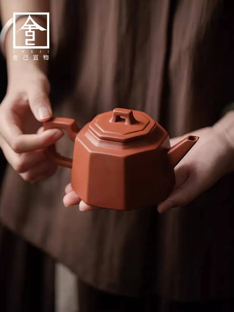 Purple Octagonal Palace Lantern Teapot Large Capacity, Fully Handmade, Red Clay Teapot, Vintage Kung Fu Set, Tea Ceremony
Purple Octagonal Palace Lantern Teapot Large Capacity, Fully Handmade, Red Clay Teapot, Vintage Kung Fu Set, Tea Ceremony