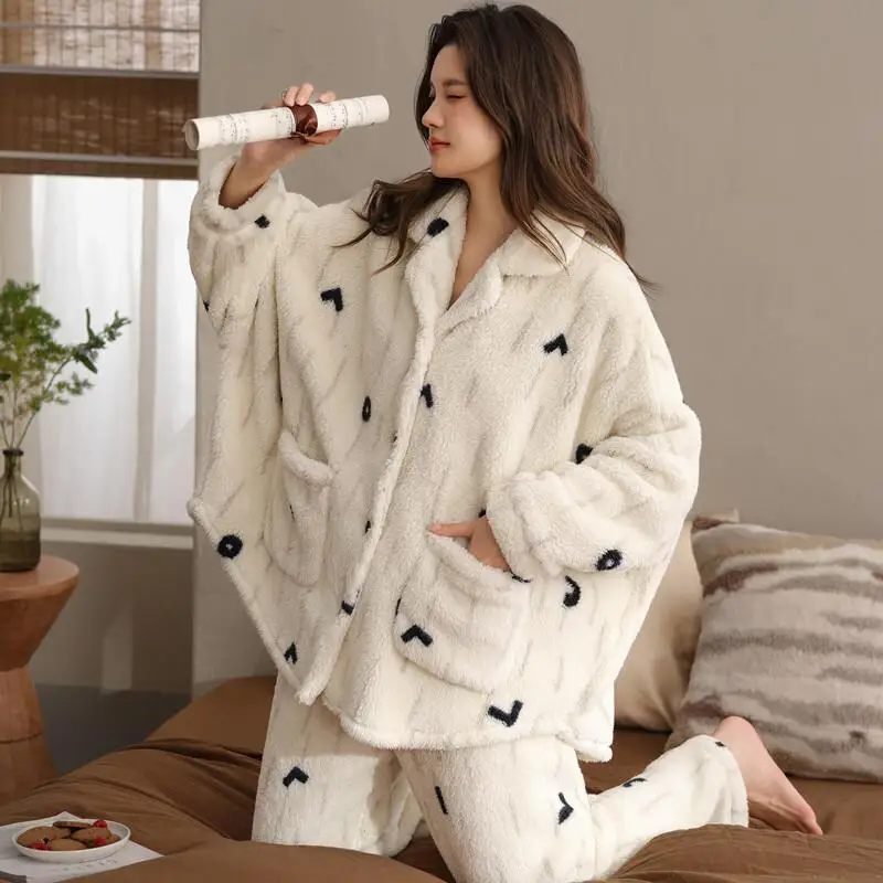 Women's Pajama Set Comfortable Warm Sleepwear Cotton Fleece Home Wear Autumn Winter Coral Fleece Female Loungewear Two-Piece
Women's Pajama Set Comfortable Warm Sleepwear Cotton Fleece Home Wear Autumn Winter Coral Fleece Female Loungewear Two-Piece
