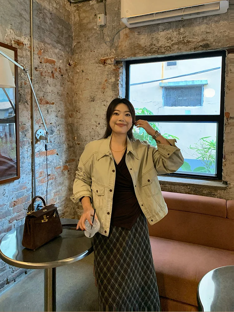 Свободная женская джинсовая куртка Lin Da Hui больших размеров, повседневная, свободного кроя, в корейском стиле, для осени
Свободная женская джинсовая куртка Lin Da Hui больших размеров, повседневная, свободного кроя, в корейском стиле, для осени