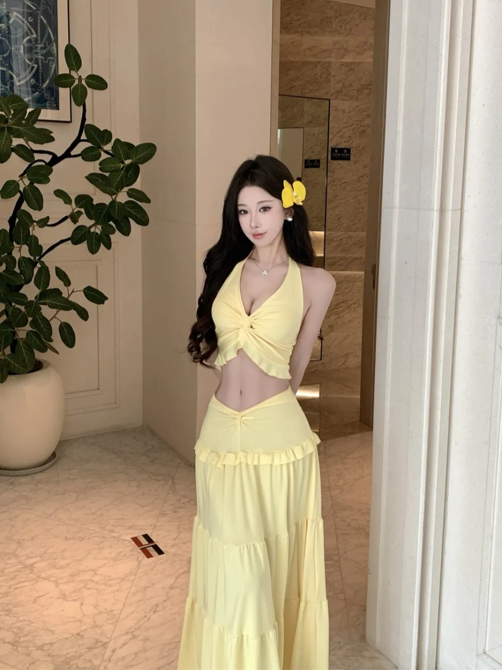 Summer Beach Vacation Women's Outfit Set Neck Hanging V-Neck Top A-Line Skirt Two-Piece Breathable Lightweight Casual Fa...
Summer Beach Vacation Women's Outfit Set Neck Hanging V-Neck Top A-Line Skirt Two-Piece Breathable Lightweight Casual Fa...