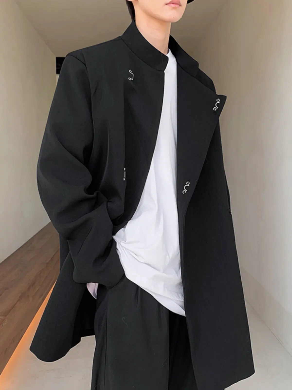 New Chinese Style Pad Shoulder Men's Jacket Medium Length Spring Autumn High Quality Personality Windbreaker Design Zhejiang
New Chinese Style Pad Shoulder Men's Jacket Medium Length Spring Autumn High Quality Personality Windbreaker Design Zhejiang