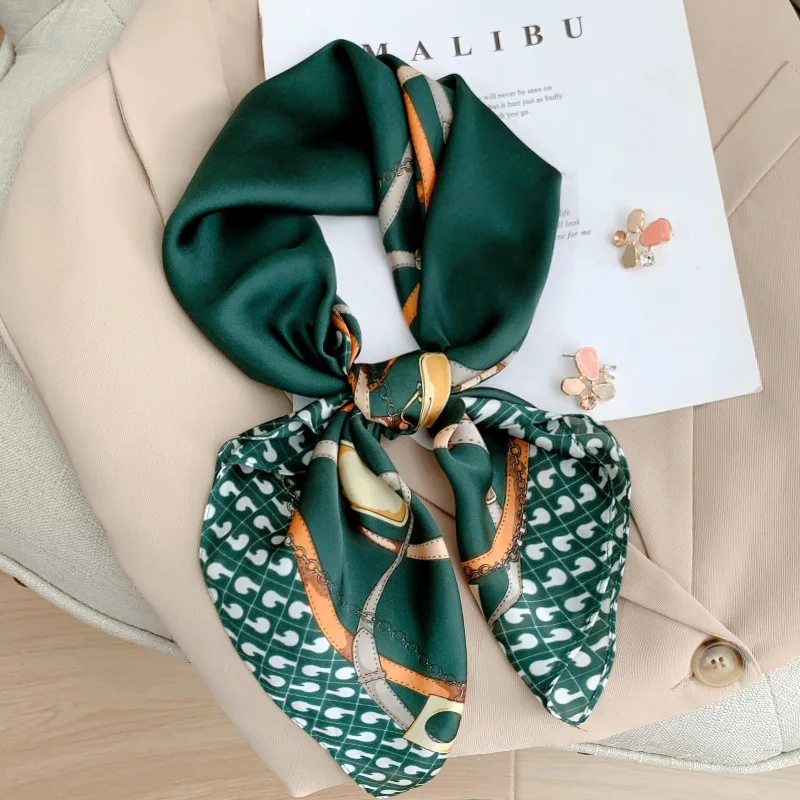 Korean Printing Fashion Satin Headcloth Luxury Style Sunscreen Square Shawls Popular 70X70CM Kerchief Four Seasons Silk Scarves
Korean Printing Fashion Satin Headcloth Luxury Style Sunscreen Square Shawls Popular 70X70CM Kerchief Four Seasons Silk Scarves