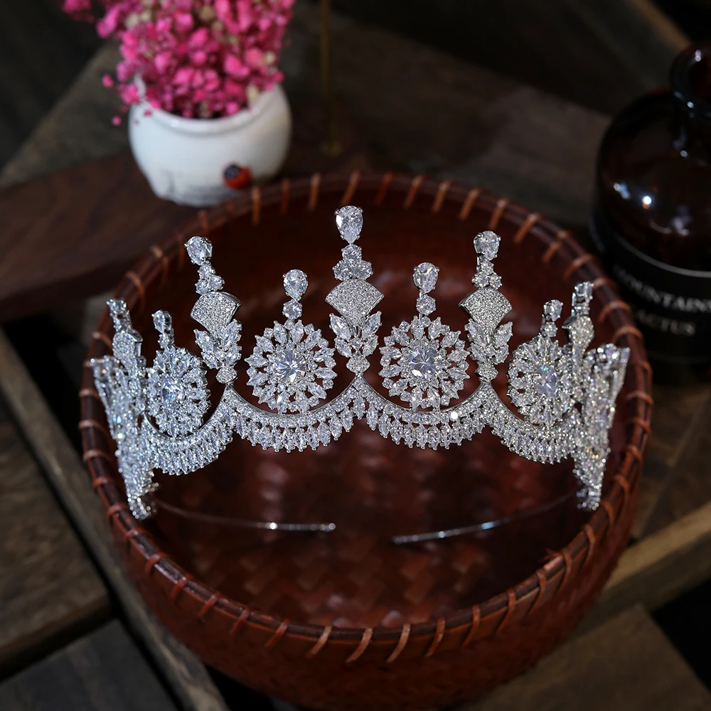 Luxury Full Cubic Zircon Tiara Bridal Crown CZ Wedding Hair Accessories Women Crystal Headband Jewelry PH0072
Luxury Full Cubic Zircon Tiara Bridal Crown CZ Wedding Hair Accessories Women Crystal Headband Jewelry PH0072