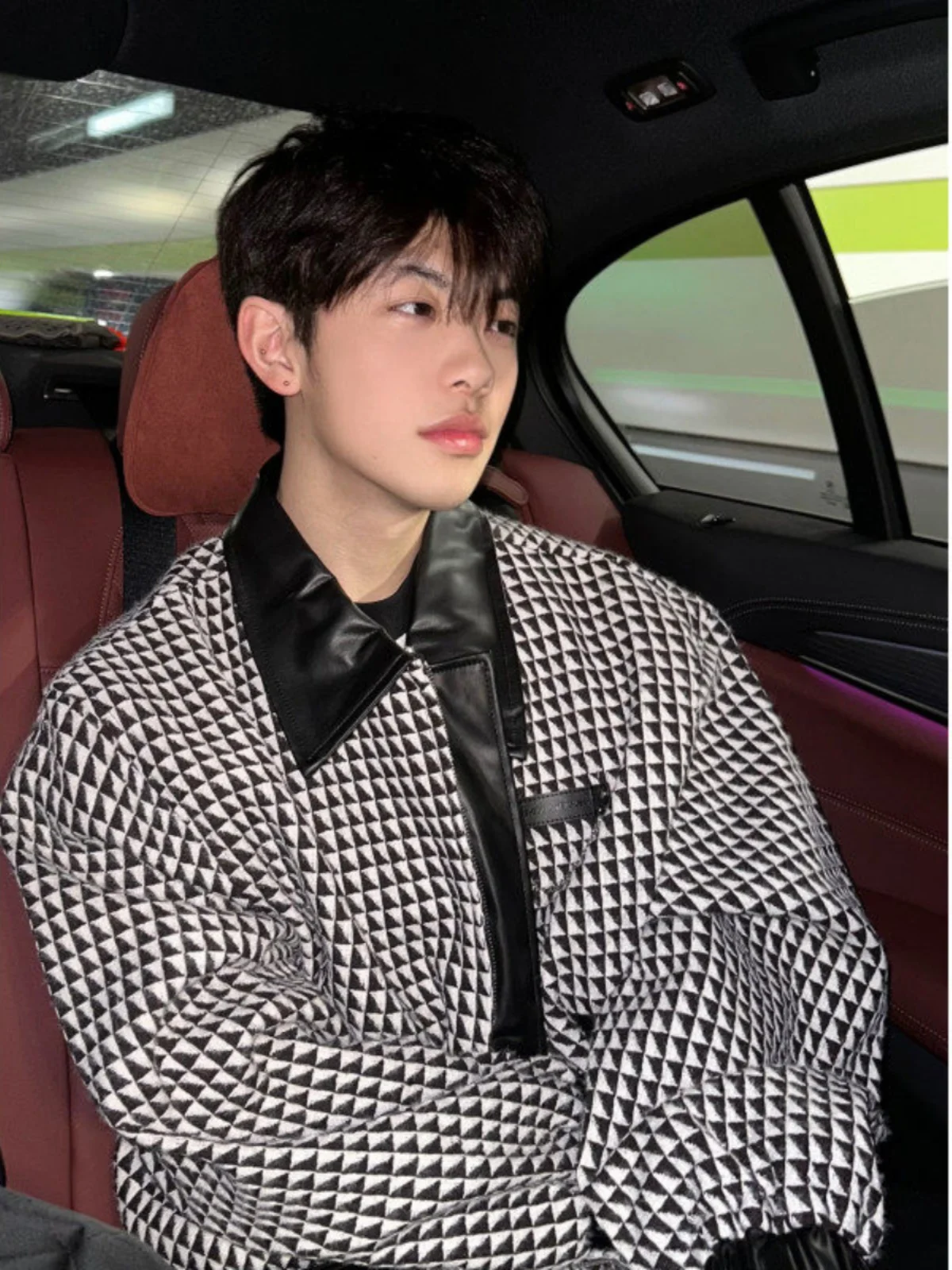 Preppy Sle Men's Jaet Quilted Plaid Pattern Autumn Faion Casual Outerwear Zipper Closure Long Sve Windproof Coat
Preppy Sle Men's Jaet Quilted Plaid Pattern Autumn Faion Casual Outerwear Zipper Closure Long Sve Windproof Coat