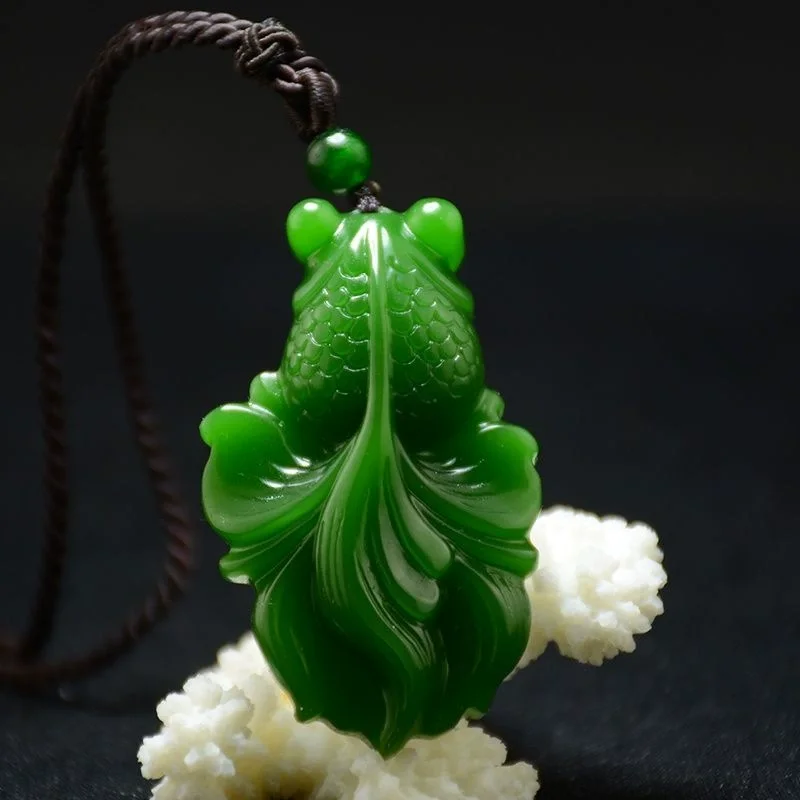 Natural Jasper Hand Carved Goldfish Pendant Fashion Boutique Jewelry Men's and Women's Emerald Green Necklace
Natural Jasper Hand Carved Goldfish Pendant Fashion Boutique Jewelry Men's and Women's Emerald Green Necklace